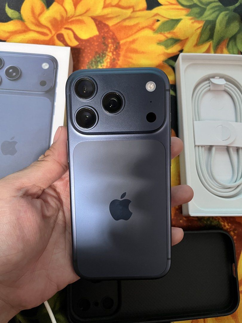 Iphone 17 pro 256gb (Category: iPhone 17 Series) located in Manila. Submitted by christianl45257 (Listing ID 1465185919, Image 2). Description: Forsale or forswap Iphone 17 pro Deep blue 256gb Factory unlock Anysim Local variant 4X/A 100% bh 58cc Under warranty july 2027 No issue makinis na makinis No dents No scratches Inclusion Rep,box and cord Unit Case Loc. Valenzuela open for meet up to sm grand or sm sangandaan.