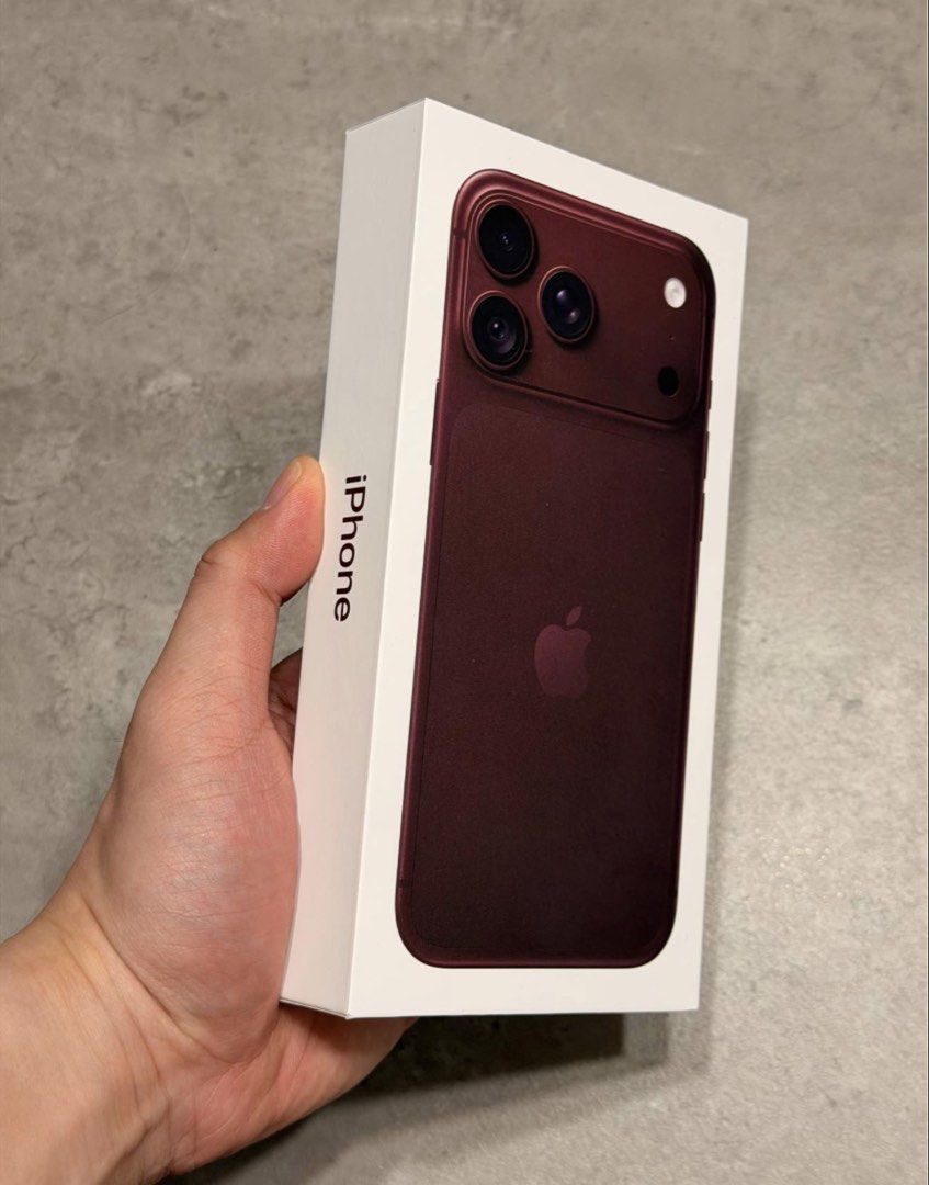 iPhone 18 Pro Max 1TB Burgundy (Category: iPhone 18 Series) located in Quezon City. Submitted by theorbweaver (Listing ID 1465258958, Image 2). Description: *Brand new* iPhone 18 Pro Max ZA Variant 1 TB Unseal Dual e-sim model Firm with 130k Meet ups: Ayala Makati / GreenBelt / Powerplant Rockwell .