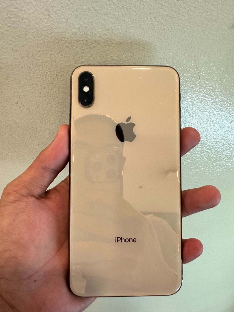 Iphone Xmax 512 gb (Category: iPhone X Series) located in Manila. Submitted by allysa023025488 (Listing ID 1465215689, Image 1). Description: 🍎 FOR SALE: iPhone XMax 512GB — ₱15,000 ONLY! 🔥 📱 512GB Storage (74% battery health) ✨ Very clean & well-maintained ✨ Makinis pa — alagang-alaga ✨ Face ID ✅ ✨ True Tone ✅ ✨ Front & back camera ✅ ✨ Touchscreen & display ✅ ✨ Speaker & microphone ✅ ✨ Wi-Fi / Bluetooth / Cellular ✅ ✨ All functions working ✨ 