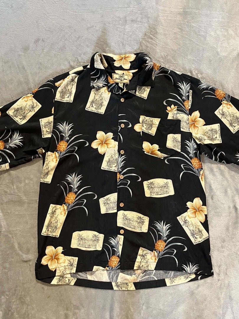 Jamaica Jaxx (Category: Activewear) located in Manila. Submitted by zenwind_3cdc42 (Listing ID 1465189319, Image 1). Description: Jamaica Jaxx "True Island Lifestyle" 100% Silk Hawaiian Shirt. • Authentic Asnew • Excellent Condition •Large to Xl Fittings • No issue at all // Ready to Wear • Complete Tags • Ship via j&t •Payment Thru Gcash.
