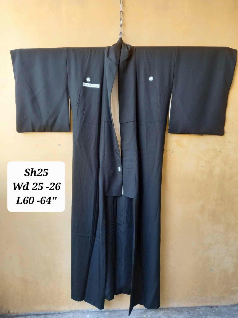 Inc: yukata obi obijime obiage slippers 💥bag free Black kimono yukata and ehite obi For teens and adult (Category: Sets or Coordinates) located in Naga. Submitted by happeemarket (Listing ID 1465369982, Image 2). Description: 1k set Japanese Black and white Kimono /yukata with white Obi Belt With zori and bag W obijime W obiage 💥Fits small to xxl 💥Add sf Choose your bet set.