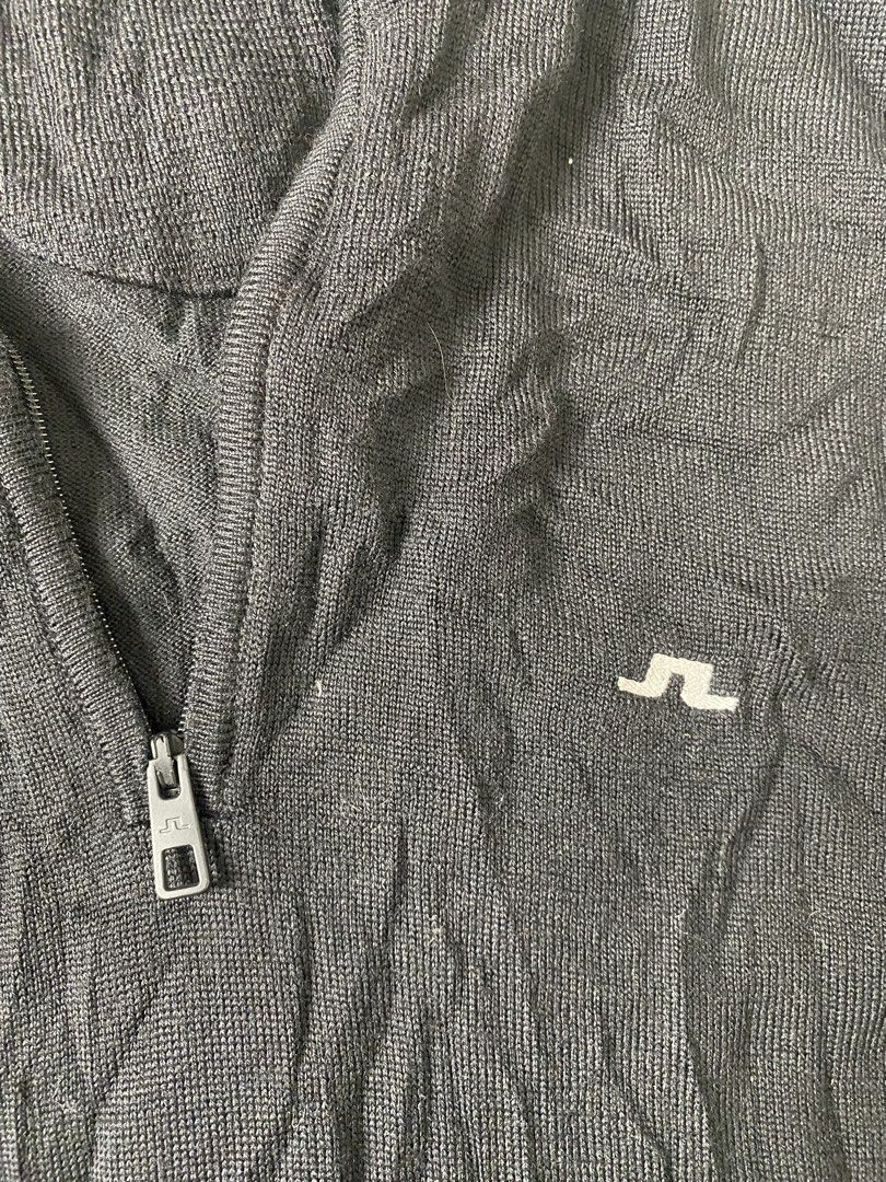 JL (Category: Luxury Apparel) located in Lantawan. Submitted by alfhadzrie23687 (Listing ID 1465374568, Image 3). Description: JL SIZE LARGE AS NEW.