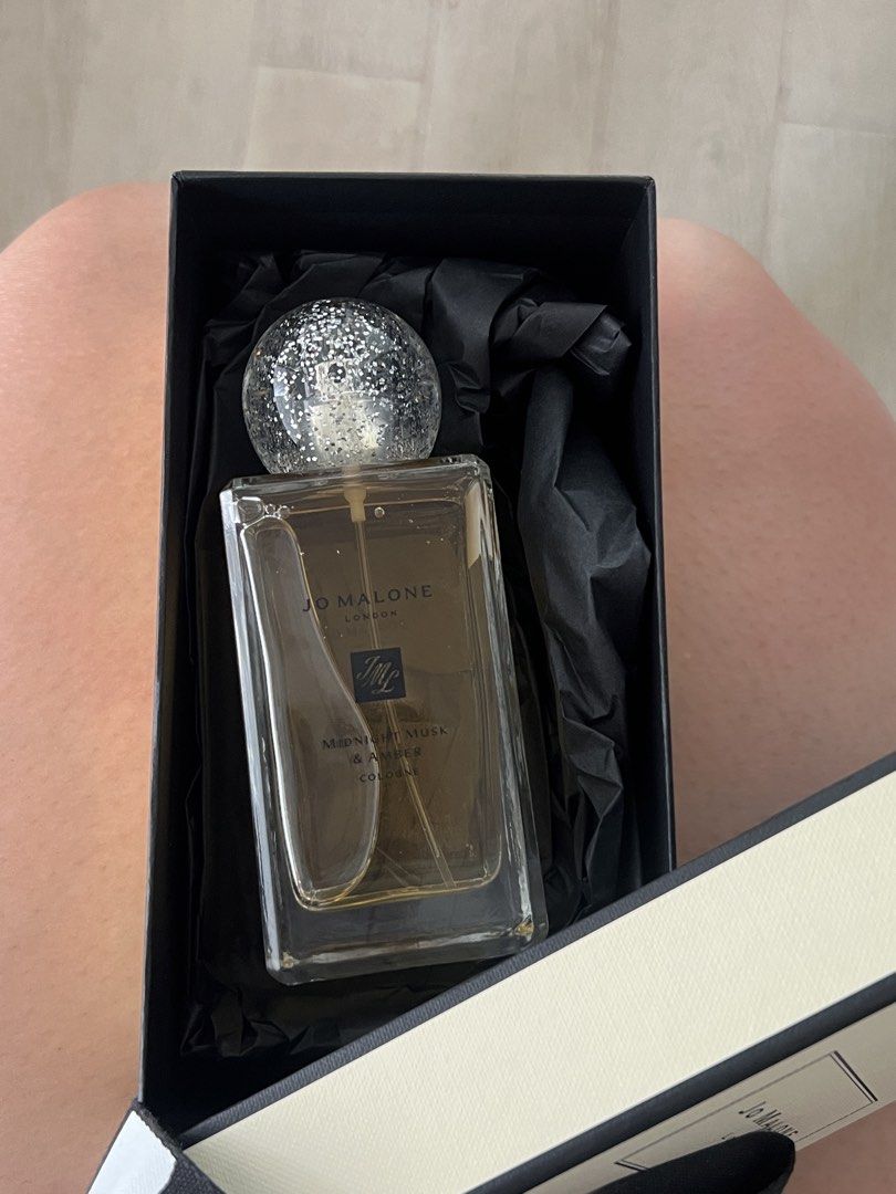 Jo Malone Midnight Musk & Amber (Category: Fragrance & Deodorants) located in Quezon City. Submitted by namasteing (Listing ID 1465249839, Image 2). Description: ✨ discontinued limited edition holiday scent from jo malone in december 2022 ✨ got this for 9900php in look MOA FREE SHIPPING via J&T NATIONWIDE 🫂.