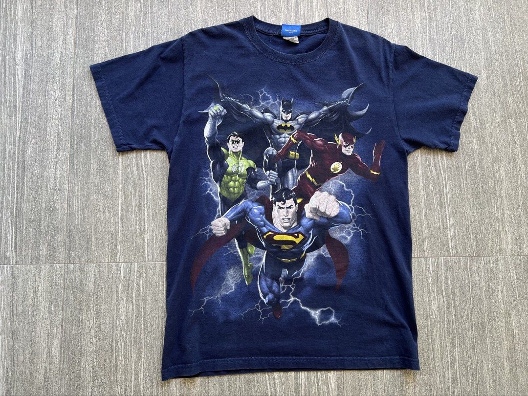 Justice League 2012 by DC comics (Category: Tshirts & Polo Shirts ) located in Buenavista. Submitted by sams.thrift (Listing ID 1465205272, Image 1). Description: Hairlines and minimal cracks issue medium dines on tag.