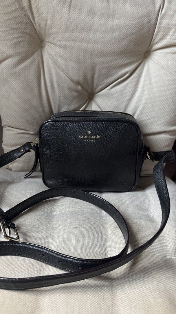 Kate Spade double zipped black camera bag (Category: Cross-body Bags) located in Valenzuela. Submitted by shop.spark.joy (Listing ID 1465240117, Image 1). Description: With card and dust bag.