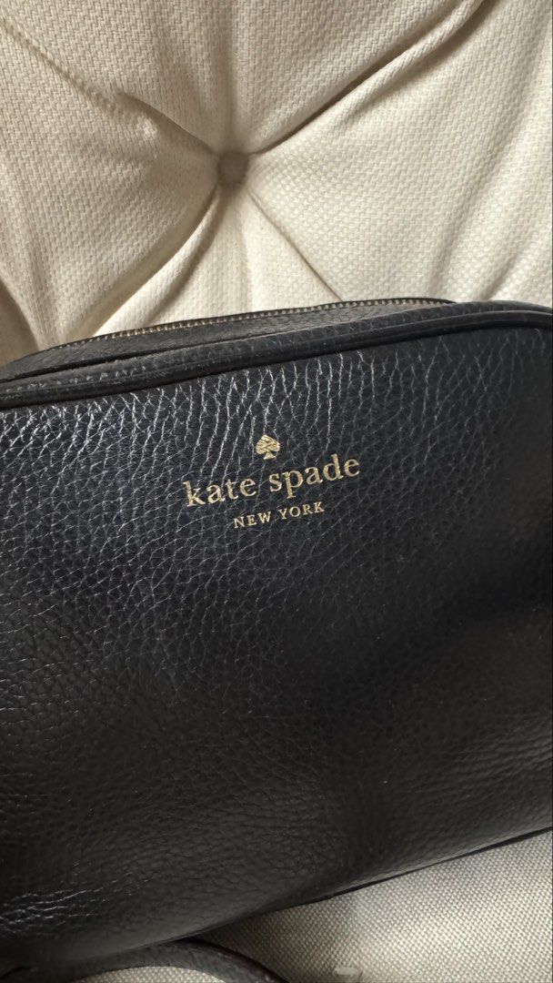 Kate Spade double zipped black camera bag (Category: Cross-body Bags) located in Valenzuela. Submitted by shop.spark.joy (Listing ID 1465240117, Image 2). Description: With card and dust bag.