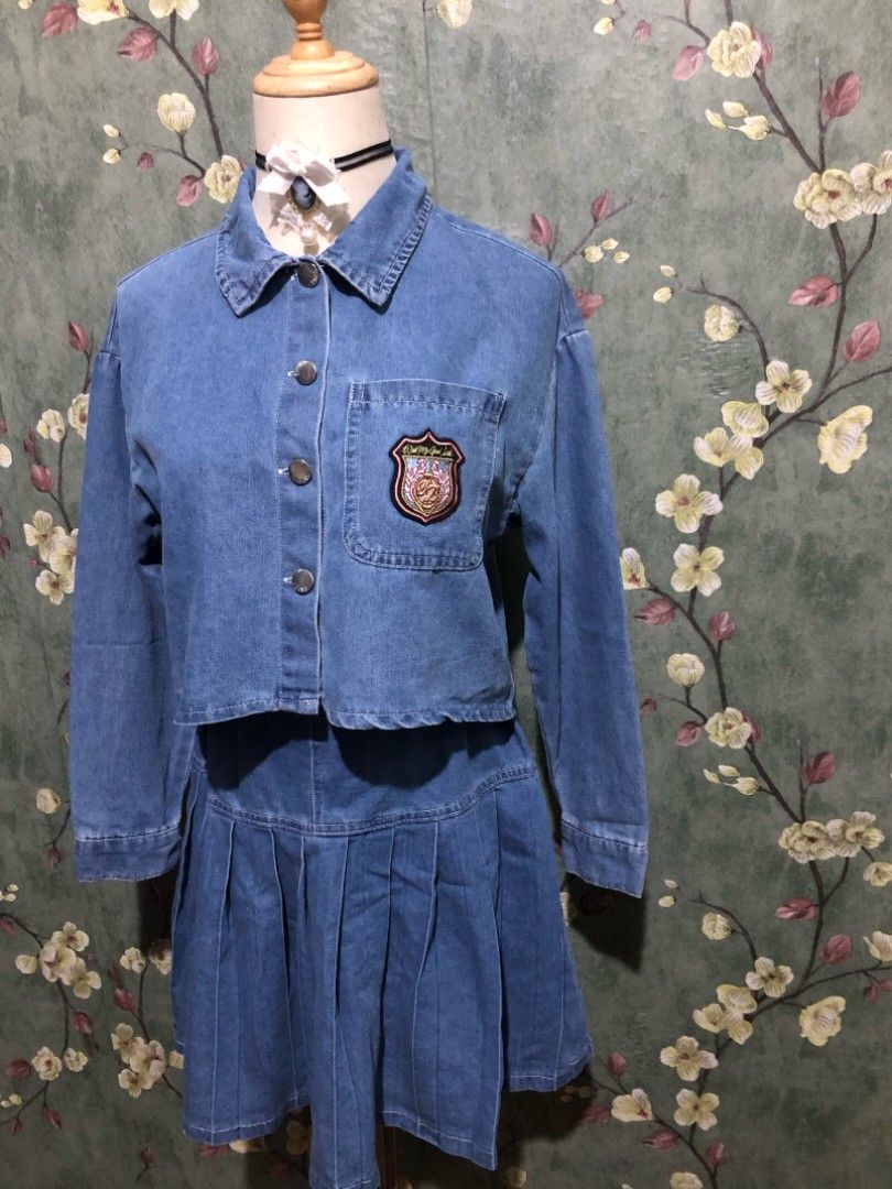Katseye Sophia GAP inspired denim set (Category: Sets or Coordinates) located in Baguio. Submitted by icarus_relics (Listing ID 1465330627, Image 2). Description: no brand GAP katseye sophia inspired Size: XS- S NO HAGGLING! PAY AS YOU ORDER DON'T DM IF U ARE NOT A SURE BUYER Baguio loc GCASH mode of payment J&T courier.