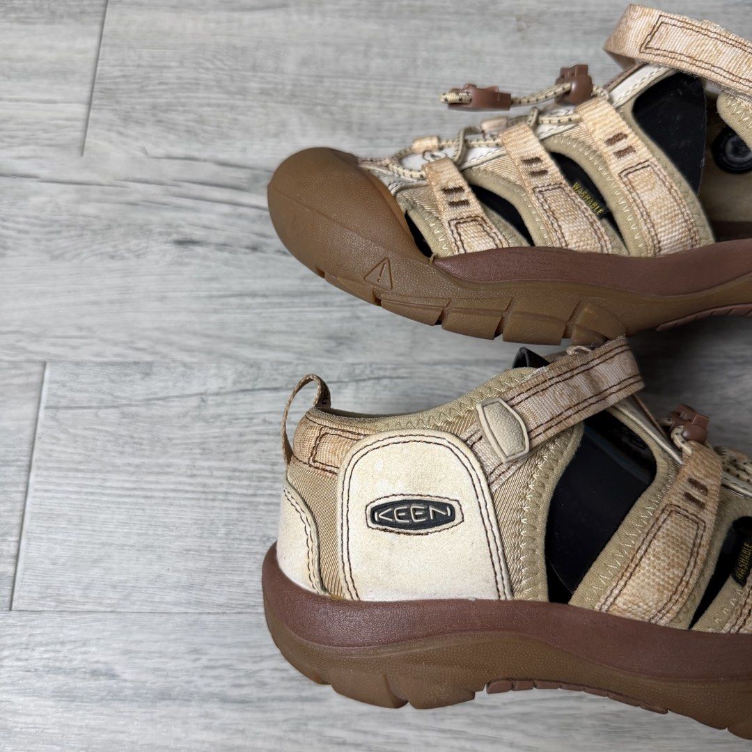 Keen Newport H2 (Category: Sneakers) located in Manila. Submitted by wornagainstudios2 (Listing ID 1465316269, Image 2). Description: .