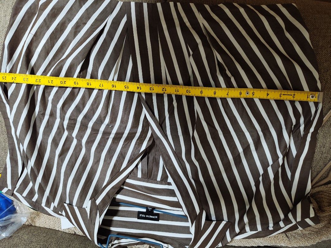 Kenneth Cole plus size pleated crossover cotton top (Category: Shirts) located in General Mariano Alvarez. Submitted by plussize_republic (Listing ID 1465303675, Image 3). Description: available sizes XL ( best fit to 3x-4x)= 800 Large- with hang tag =phl 900 style: washed ( looks a bit faded) sf c/ o buyer.