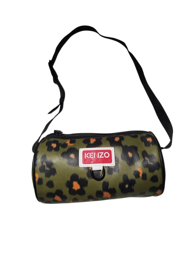 Kenzo Hana Leopard Tube bag (Category: Luxury Bags & Wallets) located in Manila. Submitted by marlonmuncada_picker05 (Listing ID 1465233249, Image 2). Description: ✅KENZO HANA LEOPARD TUBE BAG ✅1,000 + SF ✅NO MAJOR ISSUE ✅9/10 COLOR RATE ✅9/10 CONDITION ✅MOP : GCASH ✅MOD : J&T / LALAMOVE ❌NO❌COD❌COP❌VIA❌LBC❌.