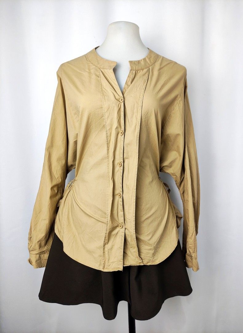 Khaki Long sleeve Blouse (Category: Blouses) located in Caloocan City. Submitted by happystar.e0dc1b (Listing ID 1465196332, Image 2). Description: ⚠️PLEASE CLICK THE IMAGE TO SEE THE SIZE⚠️ FB PAGE: IPPEUNI AGASSI Location: Caloocan City ❌ No haggling ❌ No when worn ❌ No "more pics" ❌ No flaws, unless stated ❌ Request for specific measurements of neck, arm, shoulder etc will not be entertained.