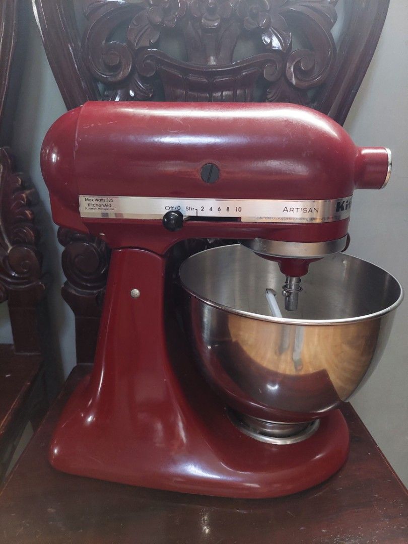 KitchenAid Artisan Stand Mixer Red (Category: Hand & Stand Mixers) located in Pasig City. Submitted by brightocean_bb44a1 (Listing ID 1465266197, Image 2). Description: - Model: KitchenAid Artisan Stand Mixer - Color: Deep Red - Power: 325 watts with variable speed lever - Design: Tilt-head with solid build - Inclusions: Stainless steel bowl, flat beater, dough hook, and wire whip.