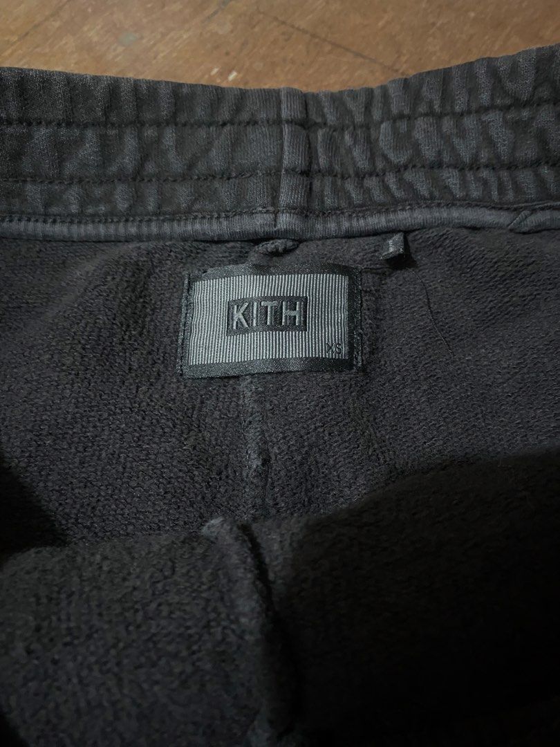 KITH Sunfaded Vacation Sweatshort (Category: Luxury Apparel) located in Santa Rosa. Submitted by vicchamp (Listing ID 1465229901, Image 3). Description: .