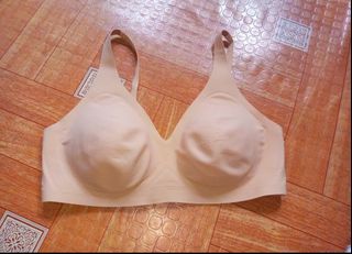 (Category: ) located in . Submitted by vanilla_sandalwood (Listing ID 1465196862, Image 1). Description: .