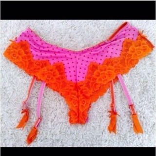 (Category: ) located in . Submitted by ailyak (Listing ID 1465188166, Image 1). Description: .