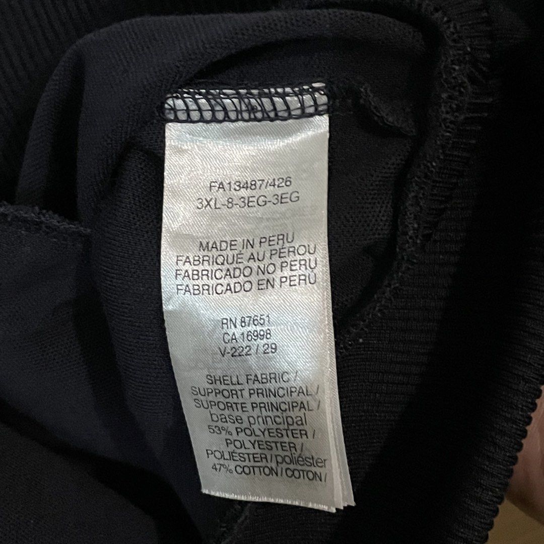 Lacoste Track Jacket Style#SH1168 (Category: Luxury Apparel) located in Makati City. Submitted by gustavoo28 (Listing ID 1465259007, Image 3). Description: FOR BIGBOYS Authentic/Legit No issues 10/10 Color Rate Very Good Condition 27W 28L Flat Dimes (SIZE 8) .