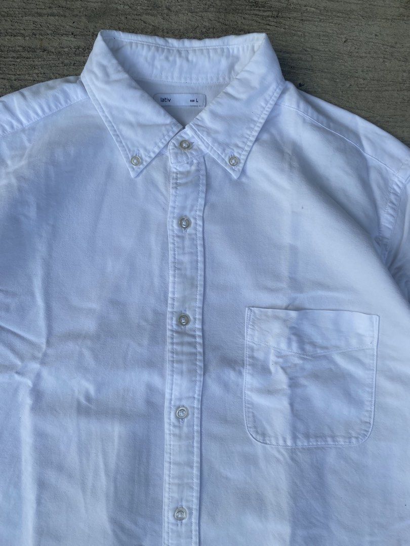 Lativ Oxford Long Sleeve White Button Down (0159) (Category: Formal Shirts) located in Cebu City. Submitted by czar0518 (Listing ID 1465239852, Image 3). Description: Lativ Oxford Long Sleeve Button Up Width 20.5 Length 28 Excellent condition Dm sure buyer.📩 .