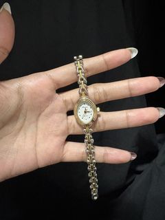 (Category: ) located in . Submitted by esnairahhh (Listing ID 1465378339, Image 1). Description: .