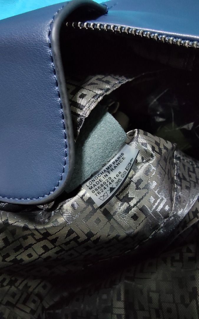 LC Le Pliage Navy Shoulder / Sling Bag (Category: Tote Bags) located in Las Pinas. Submitted by jpmshoppe (Listing ID 1465378554, Image 3). Description: LC Le Pliage Navy Blue Comes with detachable shoulder and adjustable belt type strap Soft cow leather With inner zipper pocket and slide pocket Lc hologram lining jelly tag with SN size L 15" x H 10.5" x W 3.5".