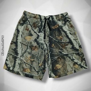 (Category: ) located in . Submitted by nikegemthrift2016 (Listing ID 1465210549, Image 1). Description: .
