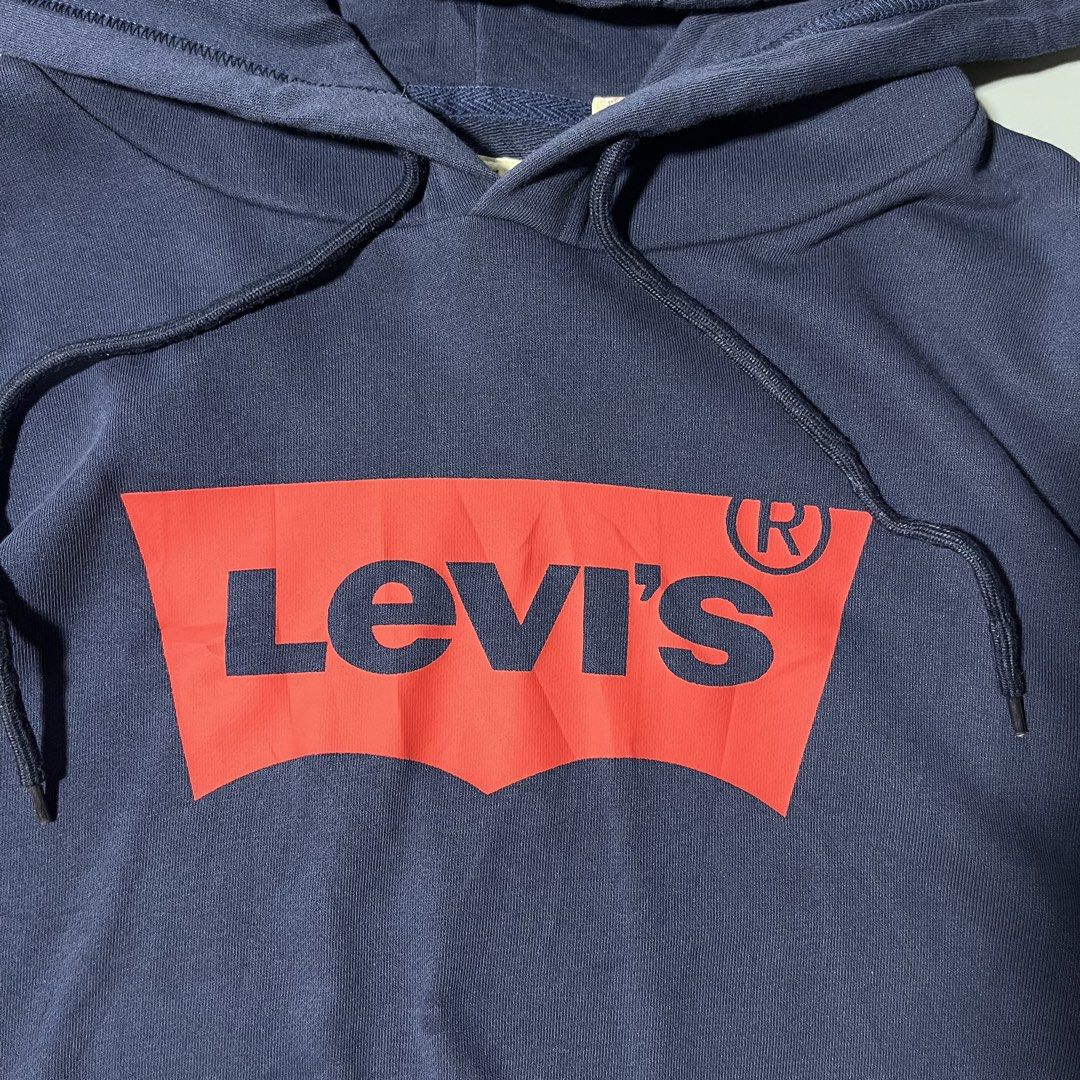 Levis Batwing Logo Navy Pullover Hoodie (Category: Hoodies) located in Bacolod City. Submitted by marmanj (Listing ID 1465184403, Image 3). Description: ♻️Levis Batwing Logo Navy Pullover Hoodie •Original - Complete tags •Condition: Like new •Size: Medium ( xs on tag ) •Length: 26” •Width: 21” •Color: Navy •Color rate: 10/10 •Tight Ribbings •No flaws 🔖Price: ₱780 📌Location: Bacolod City Negros Occidetal ‼️Disclaimer: We are not affiliated with 