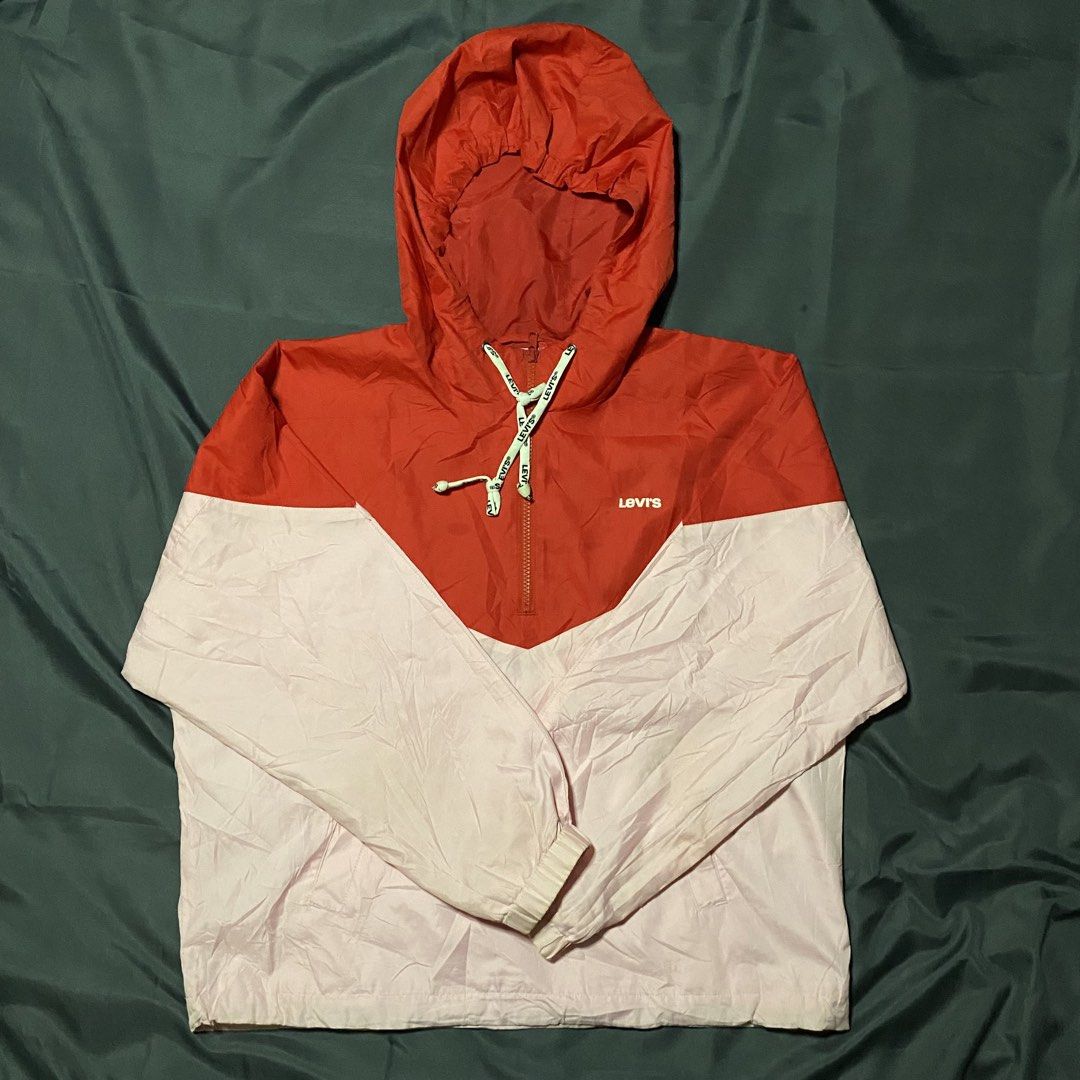 Levi’s Windbreaker (Category: Coats, Jackets and Outerwear) located in Bacolod City. Submitted by junked.thrifts (Listing ID 1465284553, Image 1). Description: Asnew No Issue 24x24 Size M .