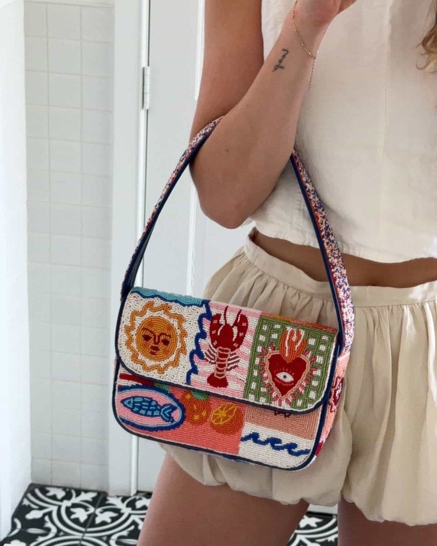 LF: BEADED BAG (Category: Shoulder Bags) located in Paranaque City. Submitted by declutterwyae (Listing ID 1465252171, Image 2). Description: LF: BEADED BAG .
