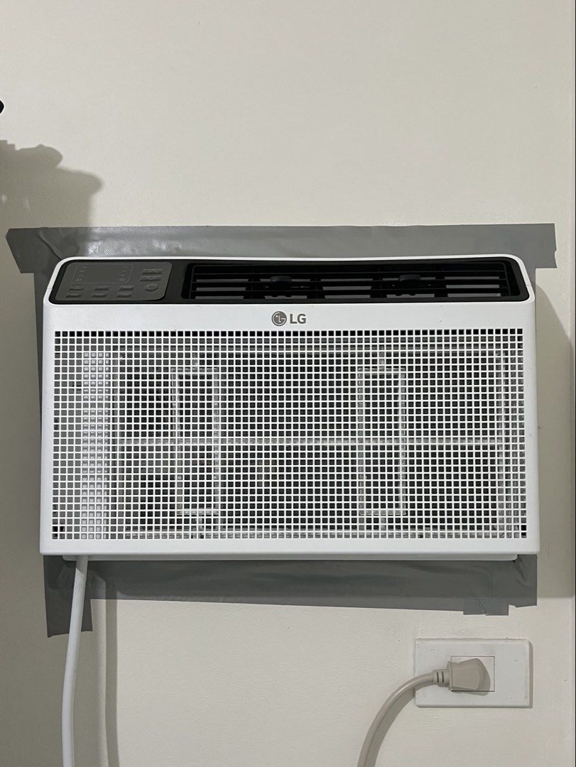 LG Window Air Conditioner Unit White (Category: Air Conditioning and Heating) located in Angeles City. Submitted by crsbunny (Listing ID 1465302826, Image 1). Description: - Brand: LG Window-Type Air Conditioner INVERTER Bought LAST JULY 2026 ₱20,000 negotiable sa sure buyer 📍ANGELES CITY PAMPANGA PICK UP / lalamove only rfs: MOVING OUT SALE.
