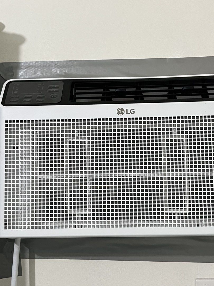 LG Window Air Conditioner Unit White (Category: Air Conditioning and Heating) located in Angeles City. Submitted by crsbunny (Listing ID 1465302826, Image 2). Description: - Brand: LG Window-Type Air Conditioner INVERTER Bought LAST JULY 2026 ₱20,000 negotiable sa sure buyer 📍ANGELES CITY PAMPANGA PICK UP / lalamove only rfs: MOVING OUT SALE.