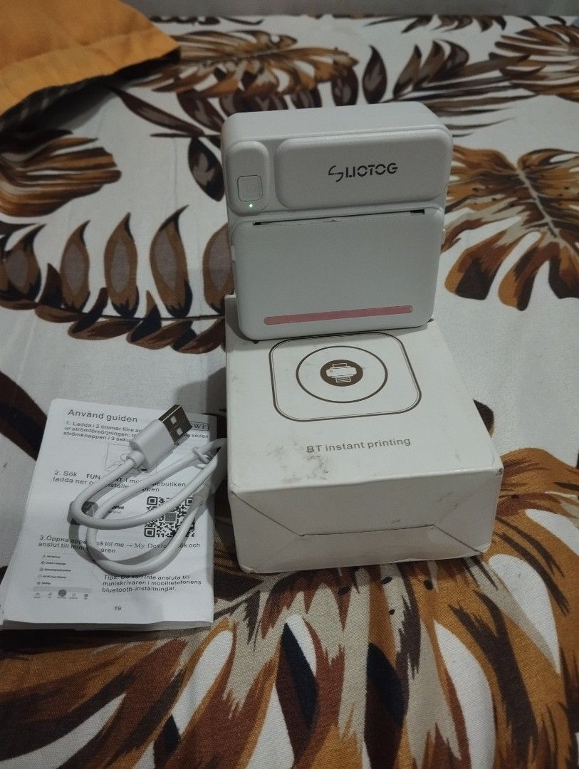 LICTOG G49 Mini Bluetooth Thermal Printer Pink (Category: Printers, Scanners & Copiers) located in Dagupan City. Submitted by nartleb_naan (Listing ID 1465345449, Image 1). Description: - Model: LICTOG G49 mini Bluetooth thermal printer (Standard Version) - Color: Pink - Perfect for printing student adhesive stickers, smart labels, journal entries, and study notes - Compact, portable, and wireless connectivity via mobile app - Inclusions: Origina