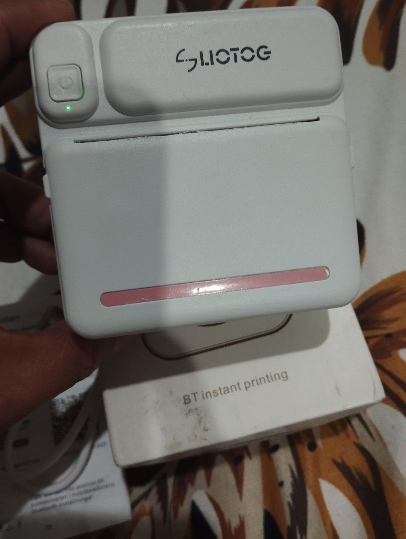 LICTOG G49 Mini Bluetooth Thermal Printer Pink (Category: Printers, Scanners & Copiers) located in Dagupan City. Submitted by nartleb_naan (Listing ID 1465345449, Image 2). Description: - Model: LICTOG G49 mini Bluetooth thermal printer (Standard Version) - Color: Pink - Perfect for printing student adhesive stickers, smart labels, journal entries, and study notes - Compact, portable, and wireless connectivity via mobile app - Inclusions: Origina