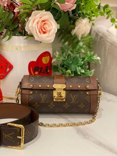 (Category: ) located in . Submitted by luxshare_preloved_ (Listing ID 1465280766, Image 1). Description: .