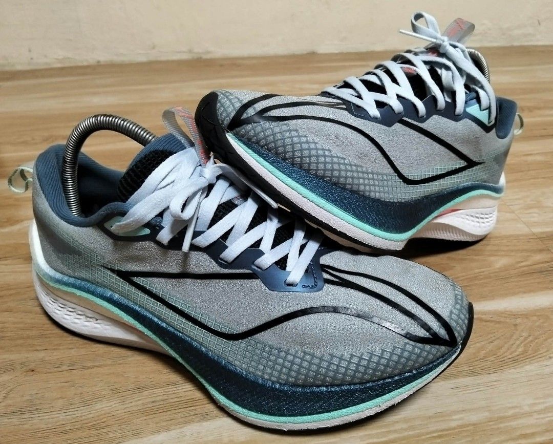 LI-NING RED HARE 7 PRO SHOES (Category: Sneakers) located in Cabuyao City. Submitted by Bike_Clothing10 (Listing ID 1465174775, Image 2). Description: READ FIRST... FOR SALE: LI-NING RED HARE 7 PRO SHOES Excellent Condition Looks New With Slight Heel drag Size 7.5 us | Eu 40.5 NOTE: -Replacement Pad, nawala kasi yung isang pares. Will include 1 pc original pad. PRICE: 2K + SF PICK UP OR SHIPPING LOCATION: Cabuyao Laguna -NO COD/COP- DM📩.