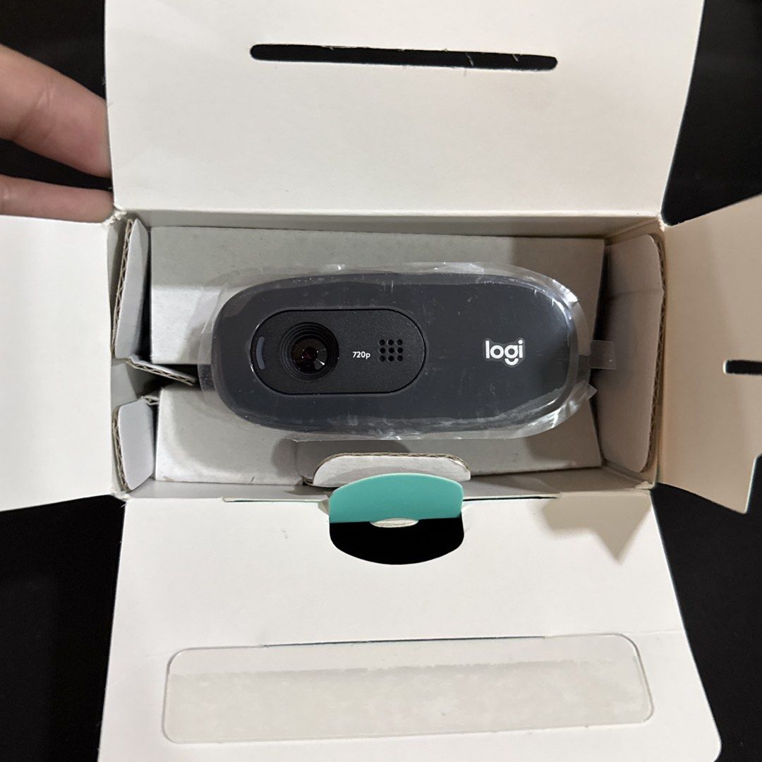 Logitech C270 HD Webcam 720p 30fps (Category: Webcams) located in Makati City. Submitted by julyco. (Listing ID 1465361384, Image 3). Description: - Item: Logitech C270 HD Webcam - Condition: Brand new / Unused (Box opened just to check contents) - Resolution: 720p HD at 30 fps - Audio: Built-in noise-reducing microphone - Features: Automatic light correction - Inclusion: Complete with original packaging.