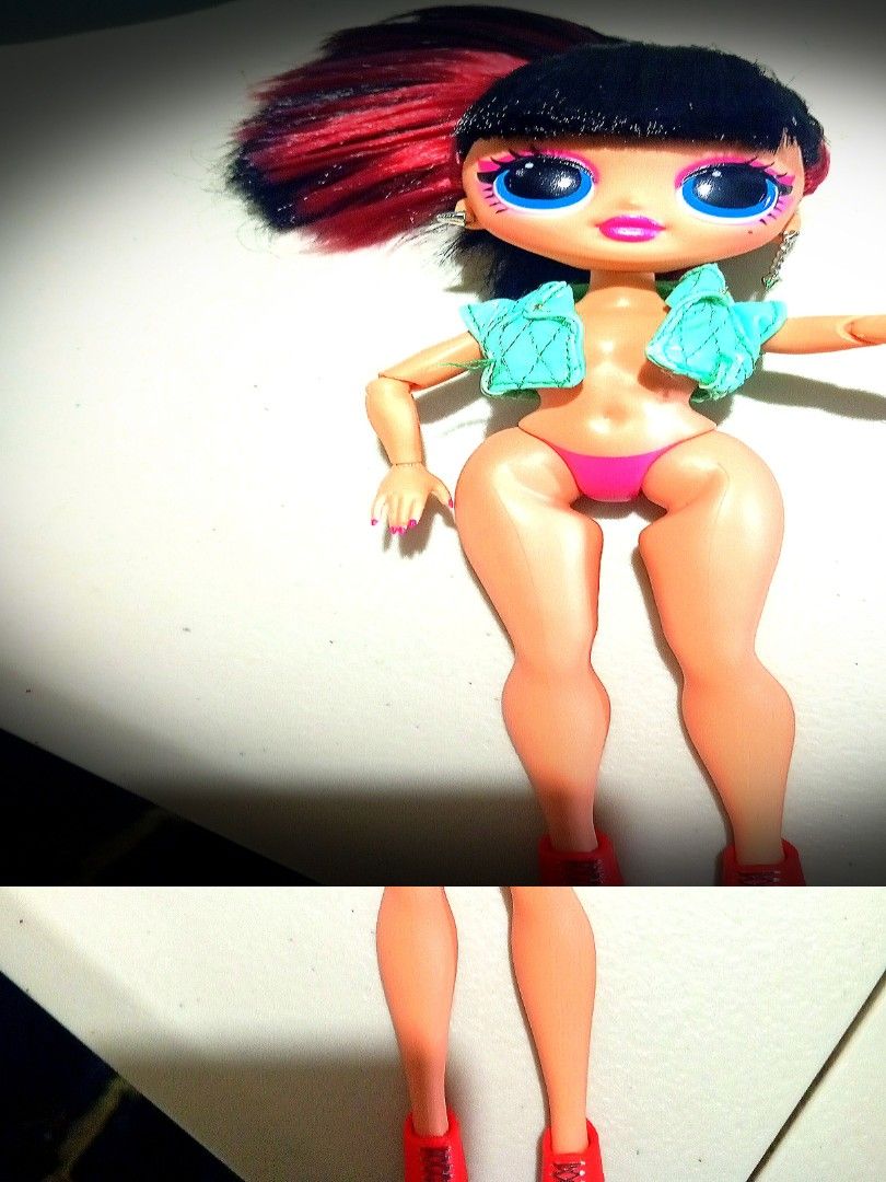Lol (Category: Designer & Blind Box Toys) located in Manila. Submitted by goldenhorse.bde50b (Listing ID 1464468291, Image 3). Description: .