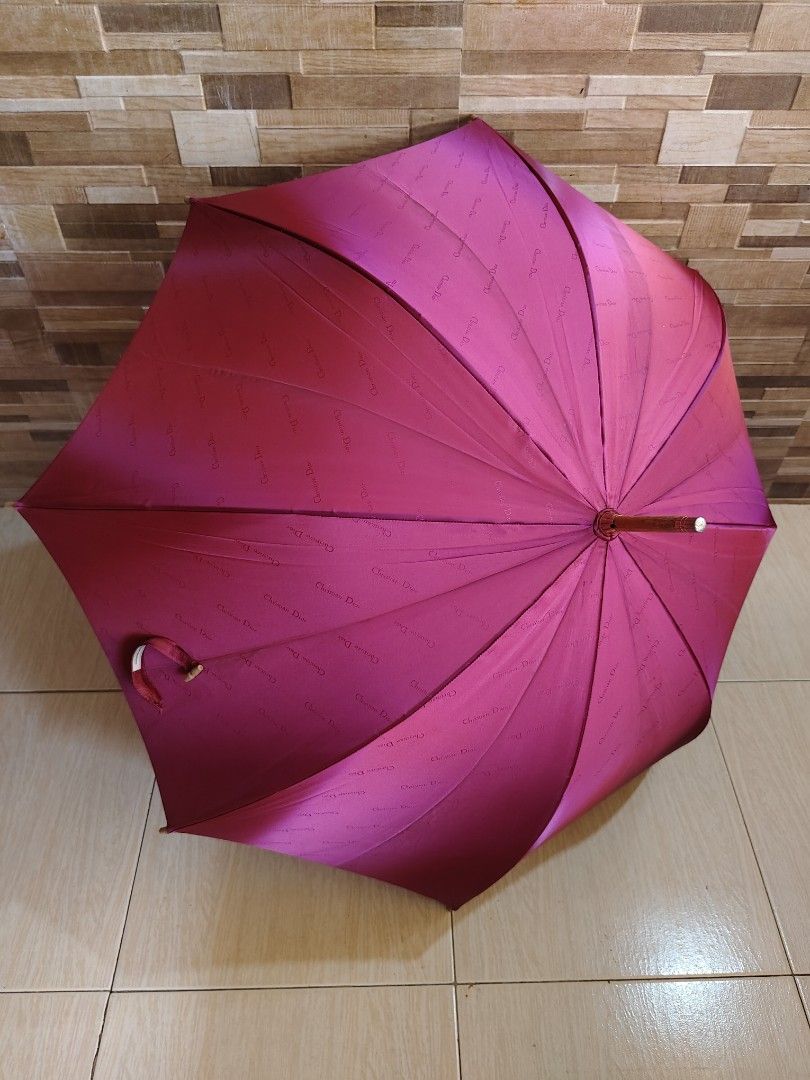 Long Umbrella (Category: Umbrellas) located in Davao. Submitted by dvo_jpnstuff (Listing ID 1465276491, Image 3). Description: Christian Dior.
