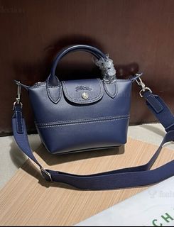 (Category: ) located in . Submitted by fashion_collection (Listing ID 1465279829, Image 1). Description: .
