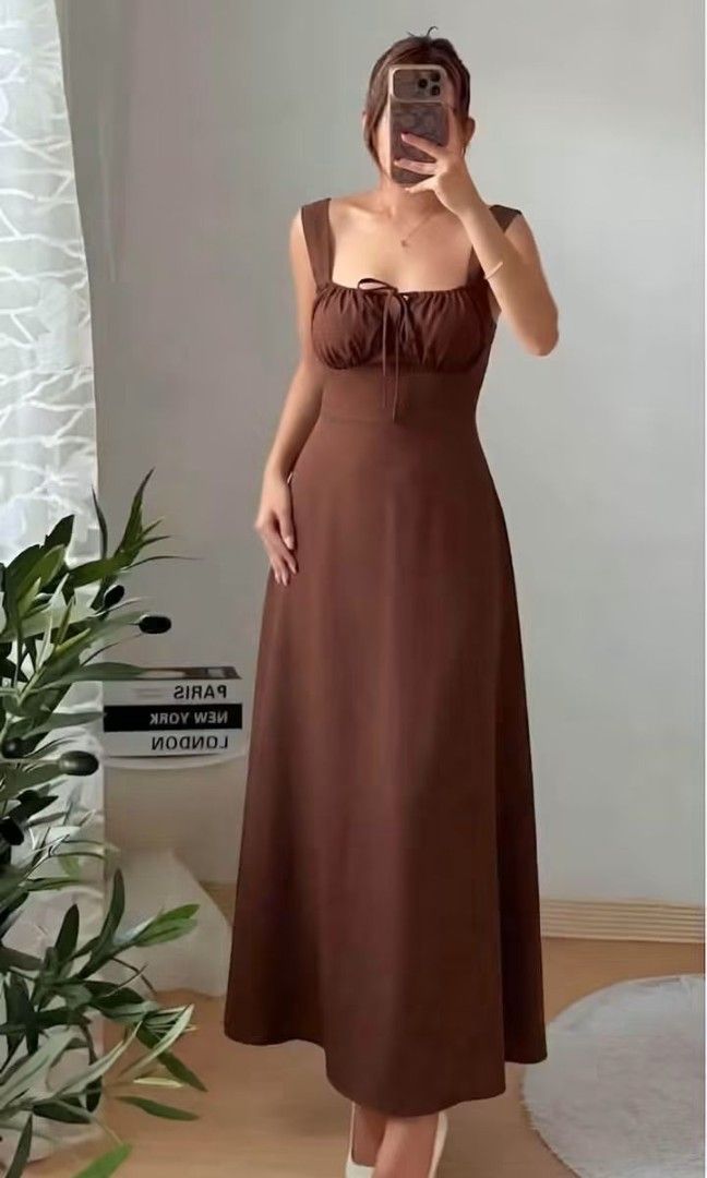 LORRAINE PLAIN MAXI DRESS (Category: Dresses) located in Cainta. Submitted by agirlnamedkatkatII (Listing ID 1465208167, Image 2). Description: LORRAINE PLAIN MAXI DRESS P320.00 FREESIZE CAN FIT FROM SMALL-SEMI LARGE FABRIC: CREPE FABRIC NOTE: PLEASE PROVIDE 2ND AND 3RD COLOR OPTIONS.