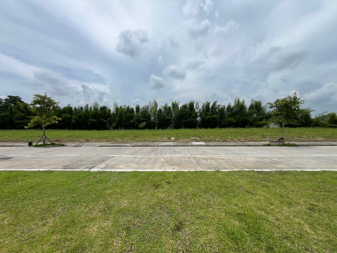 (Category: ) located in . Submitted by sandro_realty (Listing ID 1465246473, Image 1). Description: .