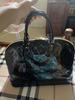 (Category: ) located in . Submitted by mj_sotto22 (Listing ID 1465225437, Image 1). Description: .