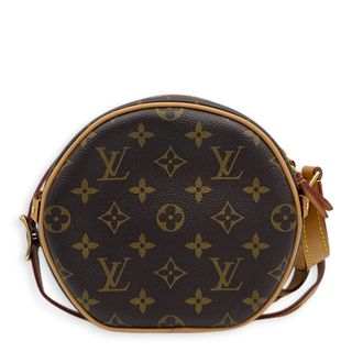 (Category: ) located in . Submitted by carousellluxury (Listing ID 1465260078, Image 1). Description: .
