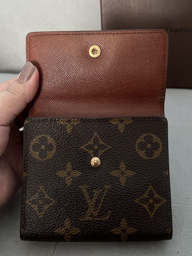 Louis Vuitton compact wallet (Category: Luxury Bags & Wallets) located in General Trias. Submitted by east10 (Listing ID 1465342258, Image 3). Description: Guaranteed Authentic 100%!! Inclusions: box.