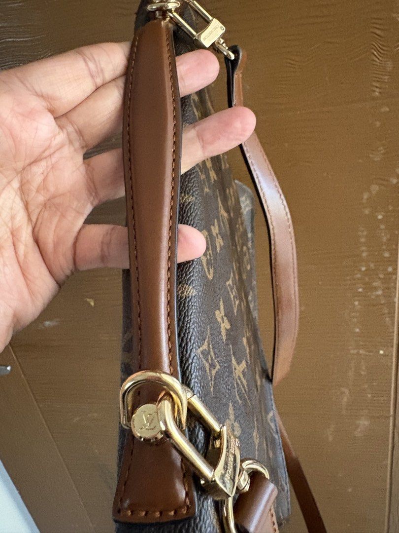 Louis Vuitton Monceau 26 Monogram (Category: Luxury Bags & Wallets) located in Manila. Submitted by jean777_love (Listing ID 1465199249, Image 3). Description: Para ka bumili Nang bago VIP QUALITY .