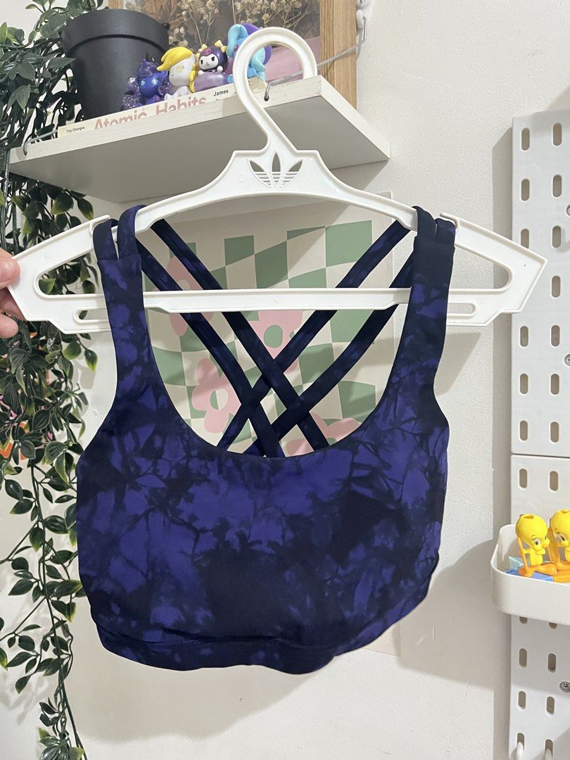 LULU sportsbra authentic (Category: Activewear) located in Bacoor. Submitted by lemonsandmelons (Listing ID 1465377153, Image 1). Description: authentic lululemon size XS with pads and padslot you can still huggle ☺️ .