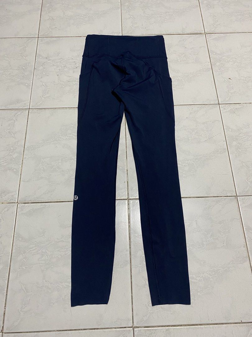 Lululemon Navy Blue Leggings Size 2 (Category: Activewear) located in Alcala. Submitted by georgetorr31608 (Listing ID 1465277988, Image 1). Description: Brand: Lululemon Color: Dark Navy Bluet Size: 2 (verified on size dot) W 24 Length 34 Hem 4 Color rate 10/10 No issue Complete tags .