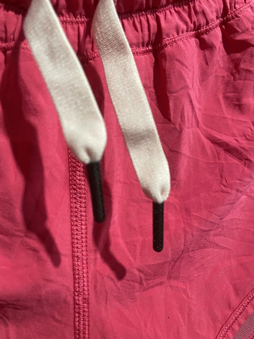 LULULEMON SHORT (Category: Activewear) located in Kalibo. Submitted by kramyar09 (Listing ID 1465381696, Image 2). Description: .
