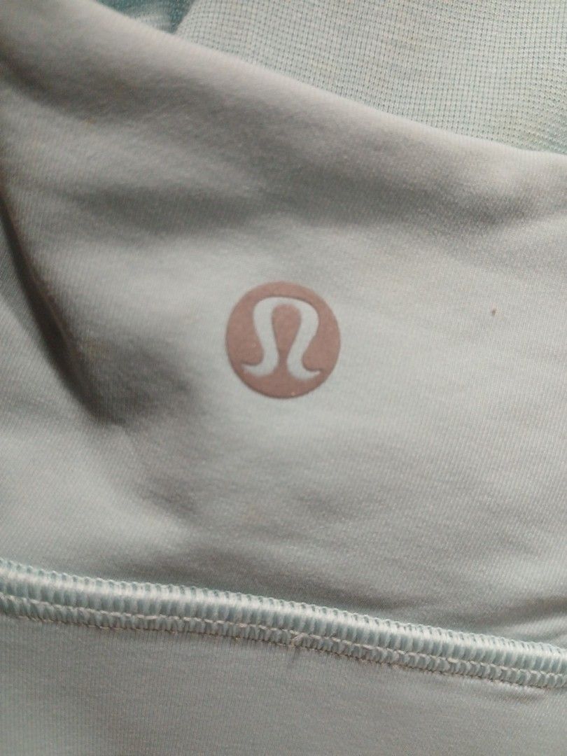 Lululemon sports bra (Category: Activewear) located in La Trinidad. Submitted by dashopperist (Listing ID 1465186145, Image 3). Description: .
