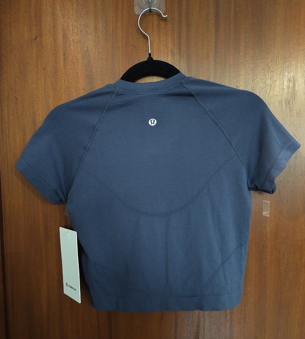 Lululemon Swiftly Tech Cropped Short Sleeve 2.0 Size 6 (Category: Activewear) located in Muntinlupa City. Submitted by cezzy82 (Listing ID 1465228085, Image 2). Description: NEW color Lululemon Swiftly Tech Cropped Short Sleeve 2.0. Blue color, size 6. Brand new with tags attached, retail price $68.00. Seamless knitting technique for targeted texture, lightweight fabric with four-way stretch. Silverescent technology inhibits odour-causing bacteri