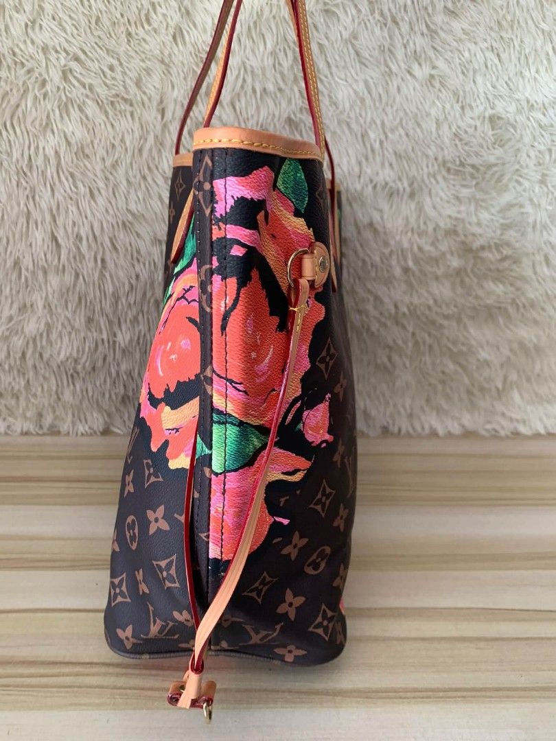 Lv Neverful limiters Edition (Category: Luxury Bags & Wallets) located in Manila. Submitted by vilmabrandedukaybags (Listing ID 1465343013, Image 3). Description: Lv neverful Limited Edition medium size.