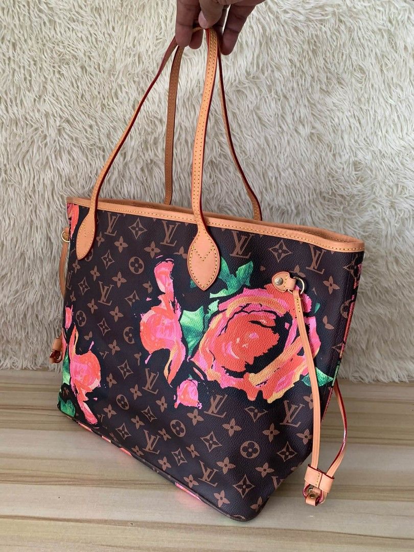 Lv Neverful limiters Edition (Category: Luxury Bags & Wallets) located in Manila. Submitted by vilmabrandedukaybags (Listing ID 1465343013, Image 2). Description: Lv neverful Limited Edition medium size.